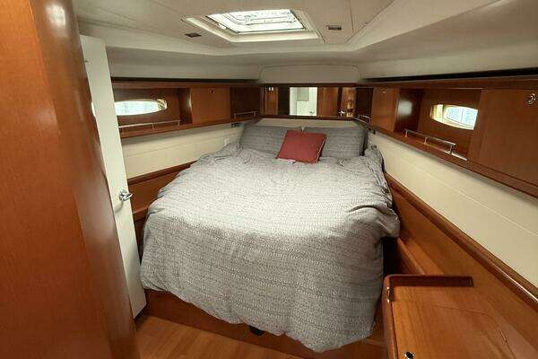 Simone 49ft Beneteau Yacht For Sale