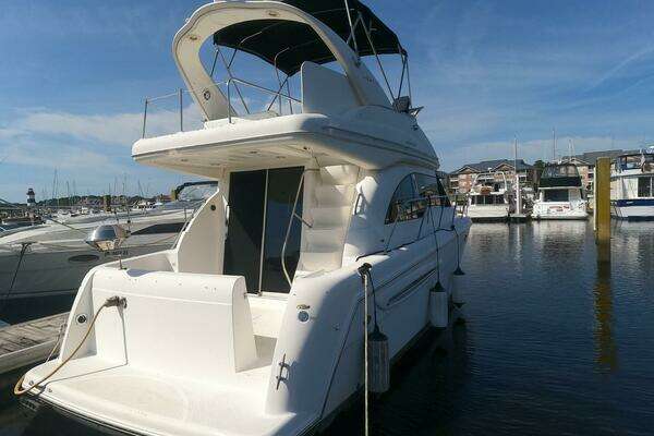 Photo of the 2003 Meridian 34 Convertible