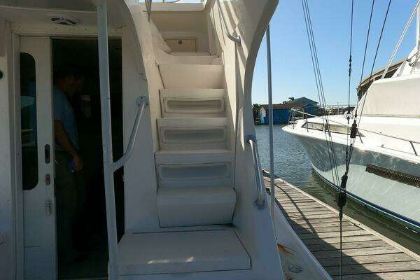 Photo of the 2002 Luhrs 34 Convertible