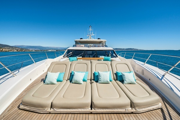 Photo of the 2014 Sunseeker Sunseeker 115 Sport Yacht "LADY VOLANTIS"