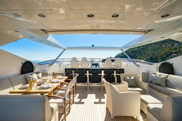 LADY VOLANTIS 113ft Sunseeker Yacht For Sale