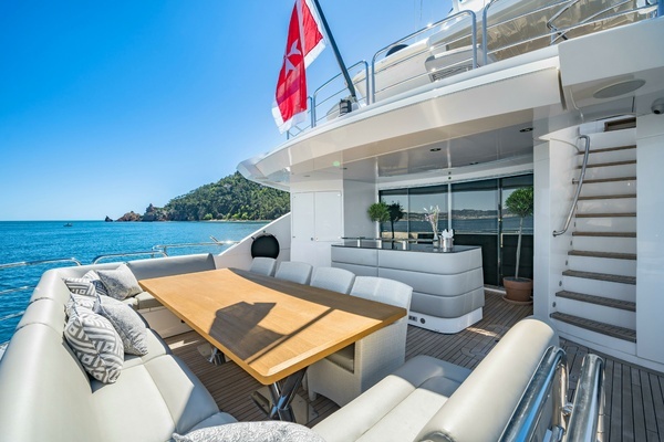 Photo of the 2014 Sunseeker Sunseeker 115 Sport Yacht "LADY VOLANTIS"