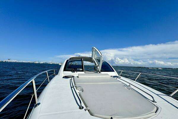 Schaefer 375 Yacht For Sale