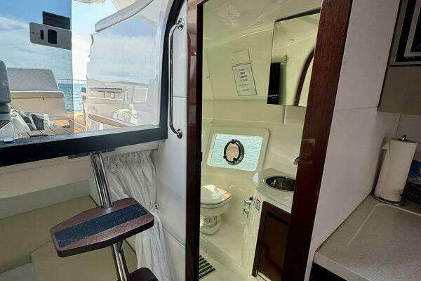 Schaefer 375 Yacht For Sale