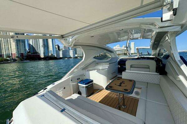 Schaefer 375 Yacht For Sale