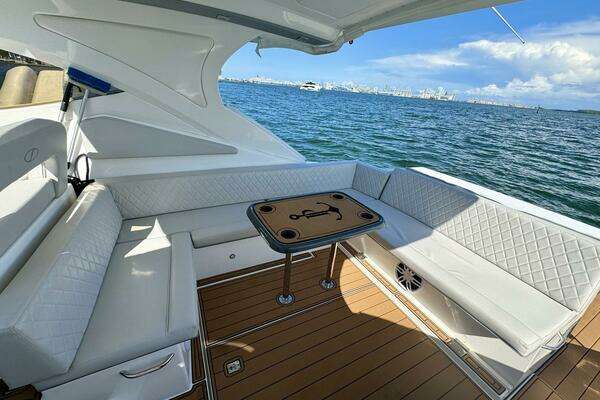 Schaefer 375 Yacht For Sale