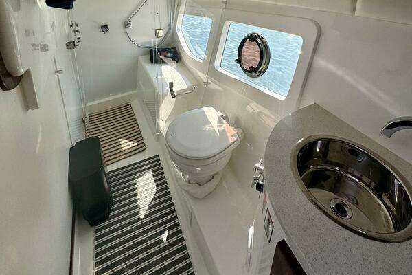 Schaefer 375 Yacht For Sale