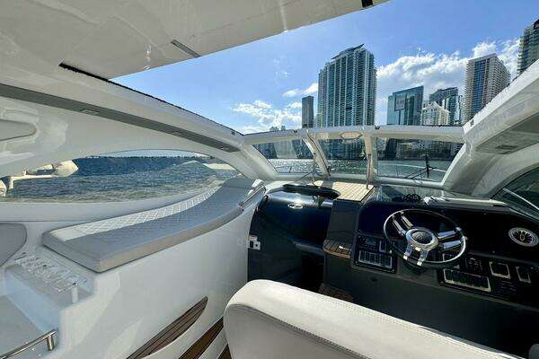 Schaefer 375 Yacht For Sale