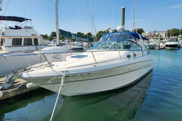 Photo of the 1998 Sea Ray Sundancer