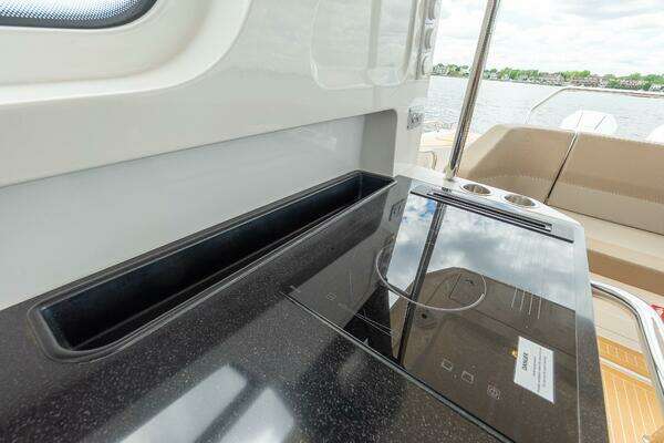 Nimbus W11 Yacht For Sale
