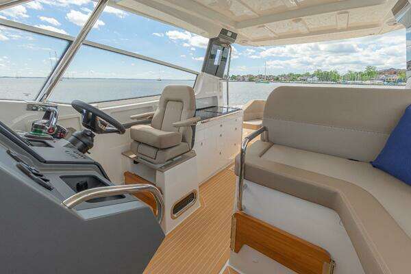 Nimbus W11 Yacht For Sale