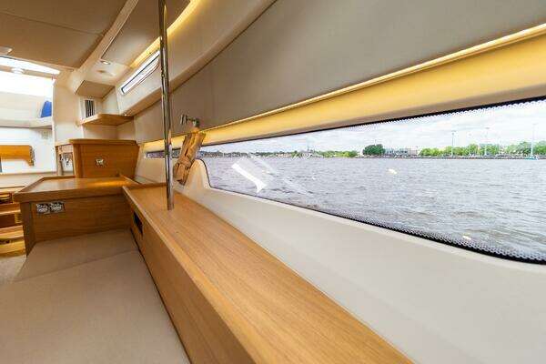 Nimbus W11 Yacht For Sale