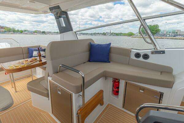 Nimbus W11 Yacht For Sale