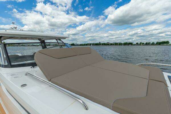 Nimbus W11 Yacht For Sale