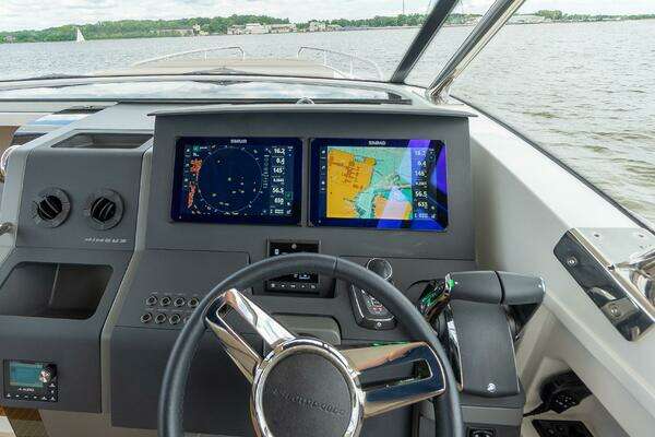 Nimbus W11 Yacht For Sale