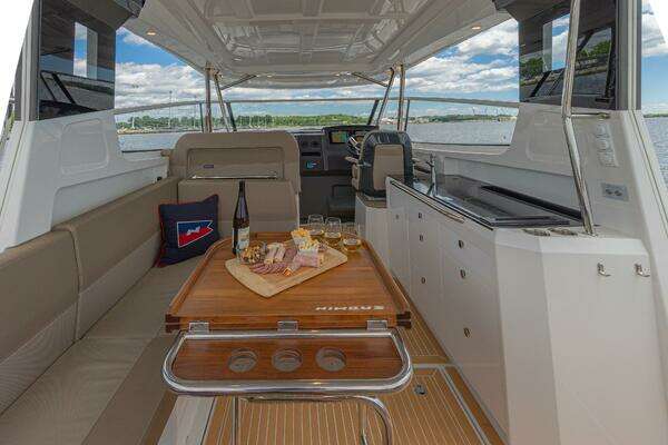 Nimbus W11 Yacht For Sale
