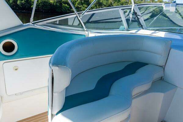 Photo of the 1995 Cruisers ESPRIT 3570