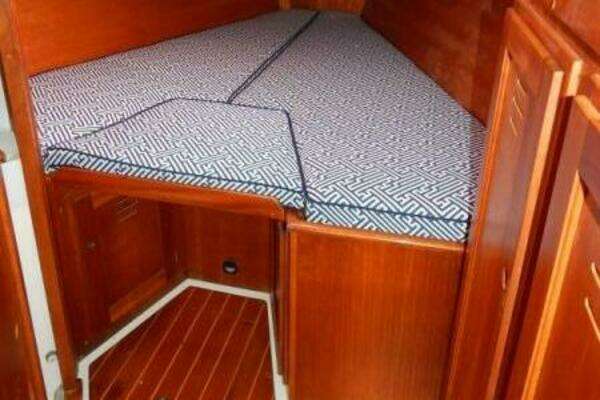 Photo of the 1998 Freedom 40/40 "Spruce"