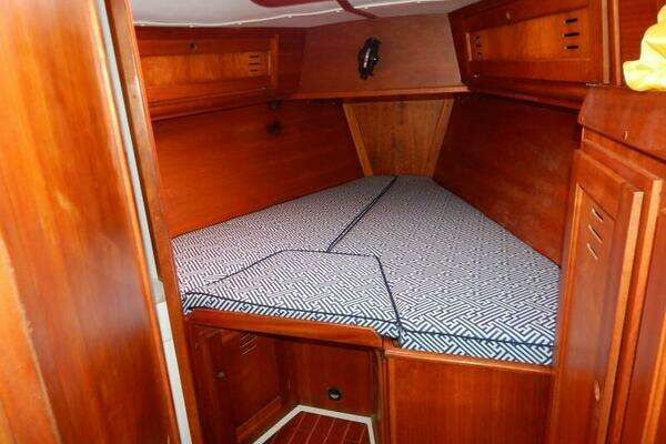 Photo of the 1998 Freedom 40/40 "Spruce"