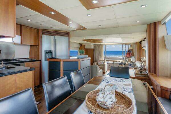 Sunseeker Manhattan 70 Yacht For Sale