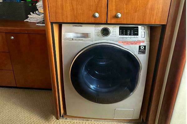 Sunseeker Manhattan 70 Yacht For Sale