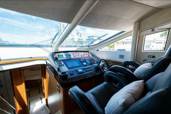 Sunseeker Manhattan 70 Yacht For Sale