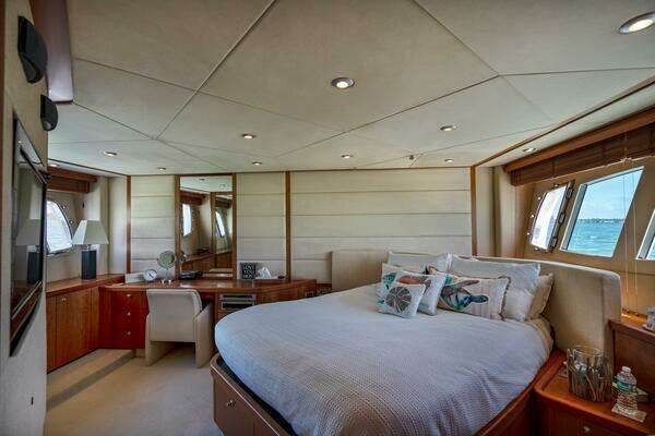 Sunseeker Manhattan 70 Yacht For Sale