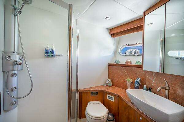 Sunseeker Manhattan 70 Yacht For Sale