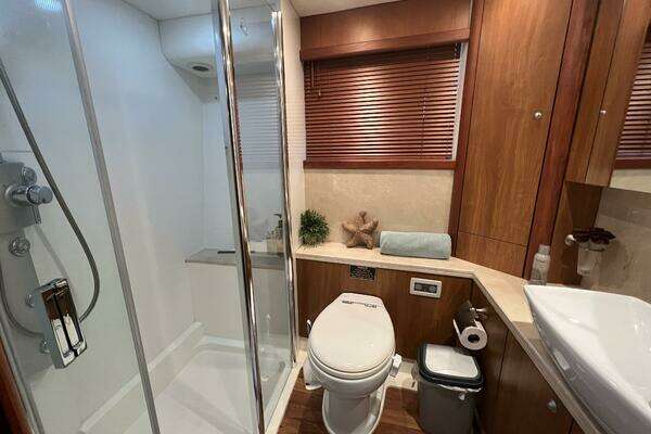 Sunseeker Manhattan 70 Yacht For Sale