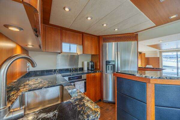 Sunseeker Manhattan 70 Yacht For Sale