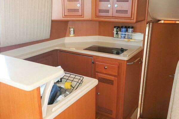 Cabo Flybridge Sportfish Yacht For Sale