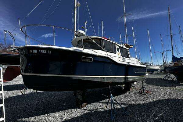 Photo of the 2019 Ranger Tugs R-23