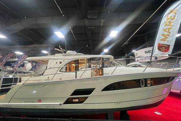 33-ft-Marex-2026-330 Scandinavia-Brick New Jersey United States yacht for sale