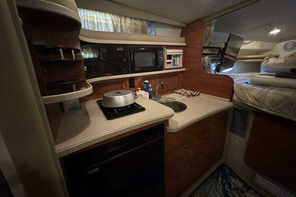 Photo of the 2002 Rinker 342 Fiesta Vee "Troublemaker"