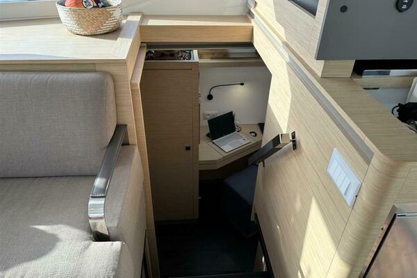 40ft Fountaine Pajot Yacht For Sale