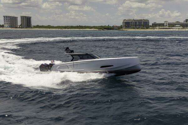 Vanquish Yachts VQ45 Yacht For Sale