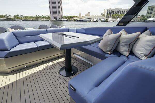 Vanquish Yachts VQ45 Yacht For Sale