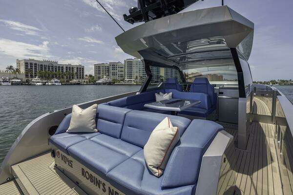 Vanquish Yachts VQ45 Yacht For Sale