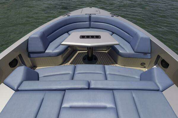 Vanquish Yachts VQ45 Yacht For Sale