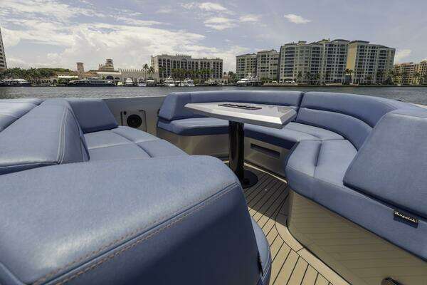 Vanquish Yachts VQ45 Yacht For Sale