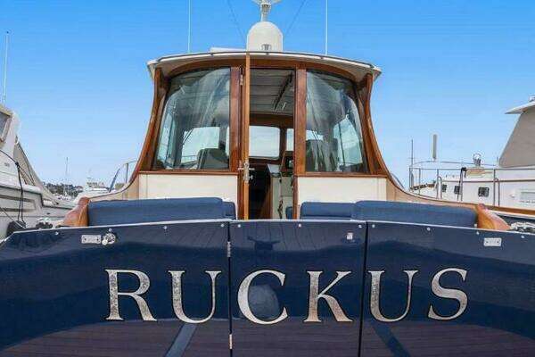 Hinckley Talaria 44 MY Yacht For Sale