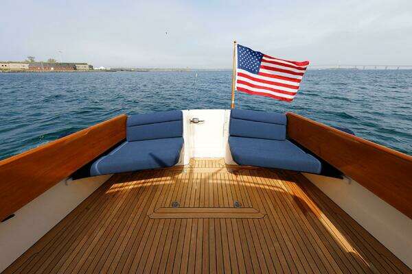 Hinckley Talaria 44 MY Yacht For Sale