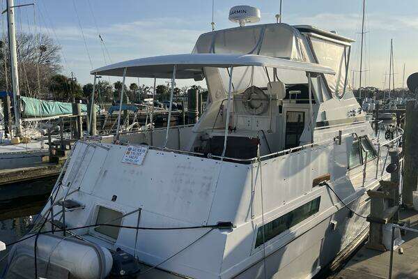Photo of the 1994 Hatteras Double Cabin "Escape"