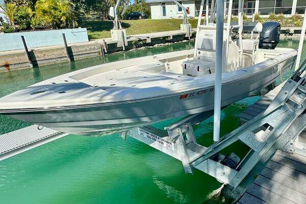 Photo of the 2021 Pathfinder 2400 TRS