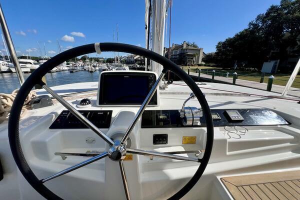 46ft Lagoon Yacht For Sale
