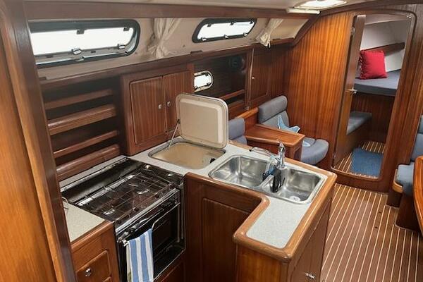 Stephanie Q 40ft Bavaria Yacht For Sale
