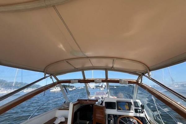 ENCORE 33ft Little Harbor Yacht For Sale ENCORE 33ft Little Harbor Yacht For Sale