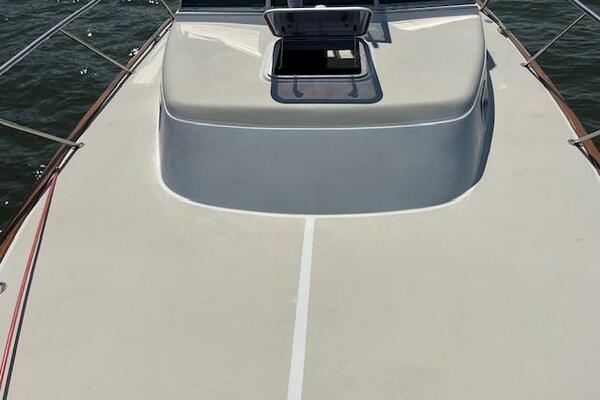 ENCORE 33ft Little Harbor Yacht For Sale ENCORE 33ft Little Harbor Yacht For Sale