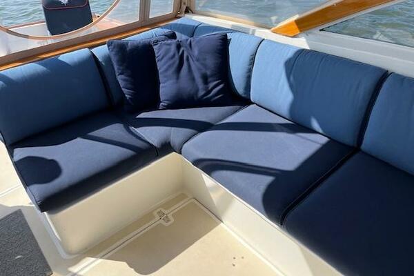ENCORE 33ft Little Harbor Yacht For Sale ENCORE 33ft Little Harbor Yacht For Sale