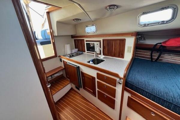 ENCORE 33ft Little Harbor Yacht For Sale ENCORE 33ft Little Harbor Yacht For Sale